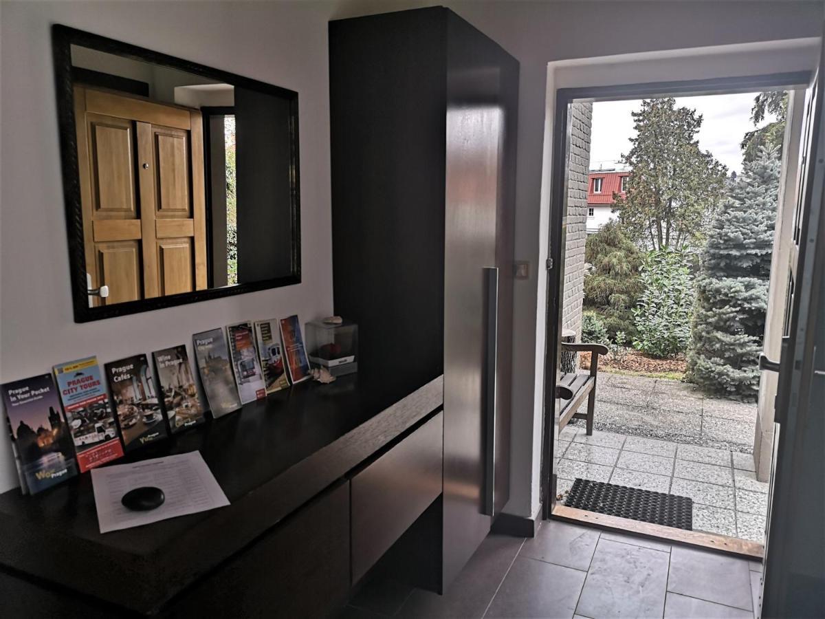 Apartment Hanspaulka Garden ปราก ภายนอก รูปภาพ